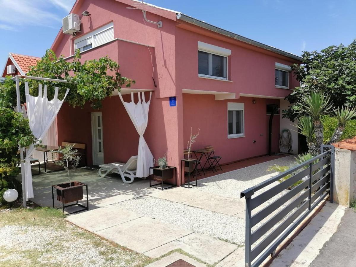 House For Rent Paola Villa ราชานาส ภายนอก รูปภาพ