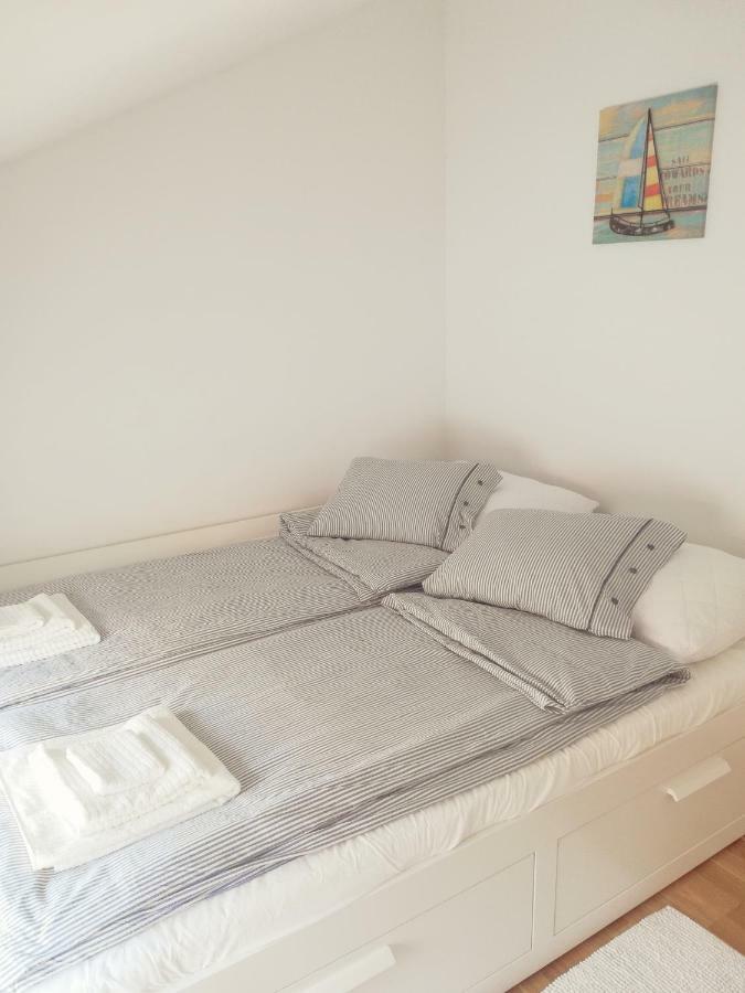 House For Rent Paola Villa ราชานาส ภายนอก รูปภาพ