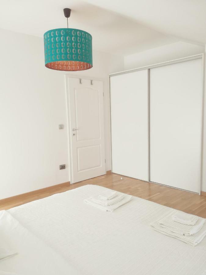 House For Rent Paola Villa ราชานาส ภายนอก รูปภาพ
